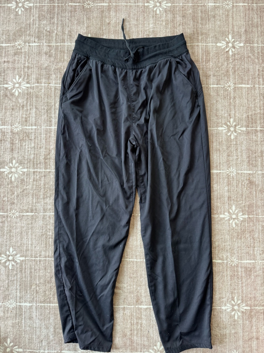 Woman’s North Face Black Drawstring Pants